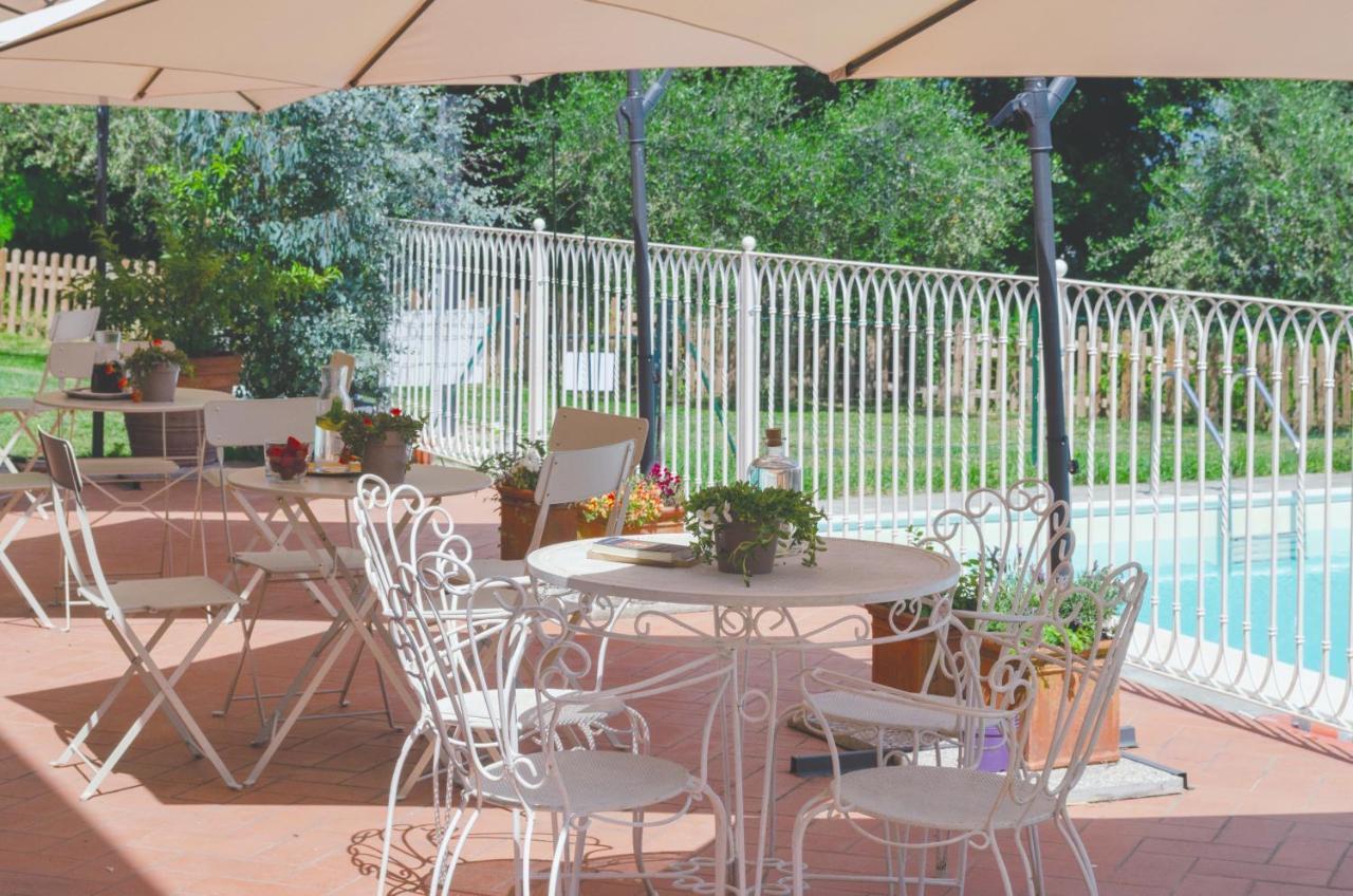 Al Gattosaggio Bed & Breakfast Монтекарло Екстериор снимка