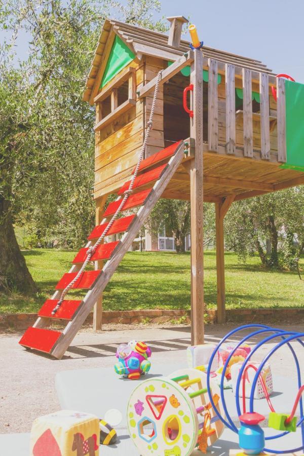 Al Gattosaggio Bed & Breakfast Монтекарло Екстериор снимка